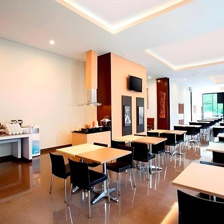 Amaris Hotel Pasar Baru Jakarta Ngoại thất bức ảnh